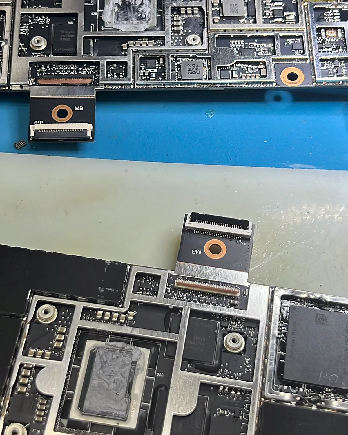 Placa de iPhone de doble capa separada para trabajar cada nivel